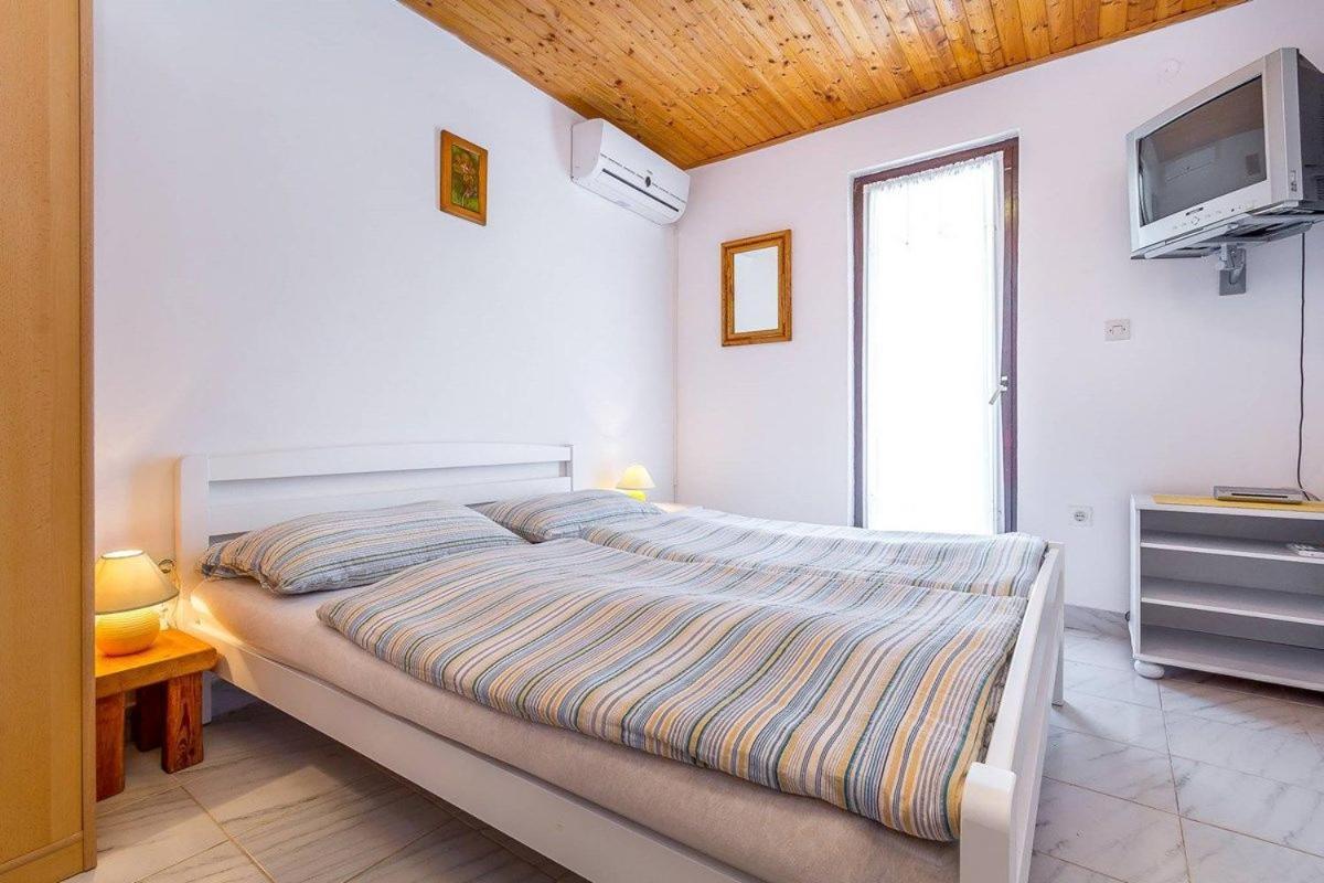 Apartments Dragica Valbandon Eksteriør bilde