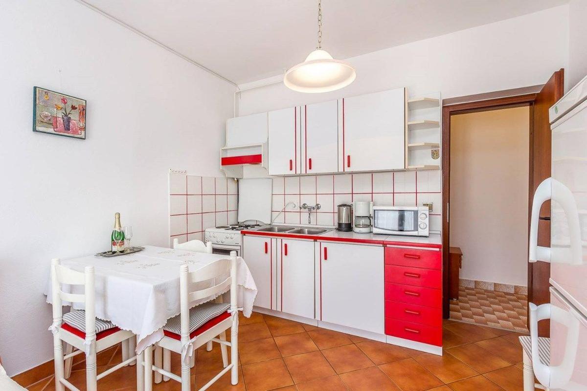 Apartments Dragica Valbandon Eksteriør bilde