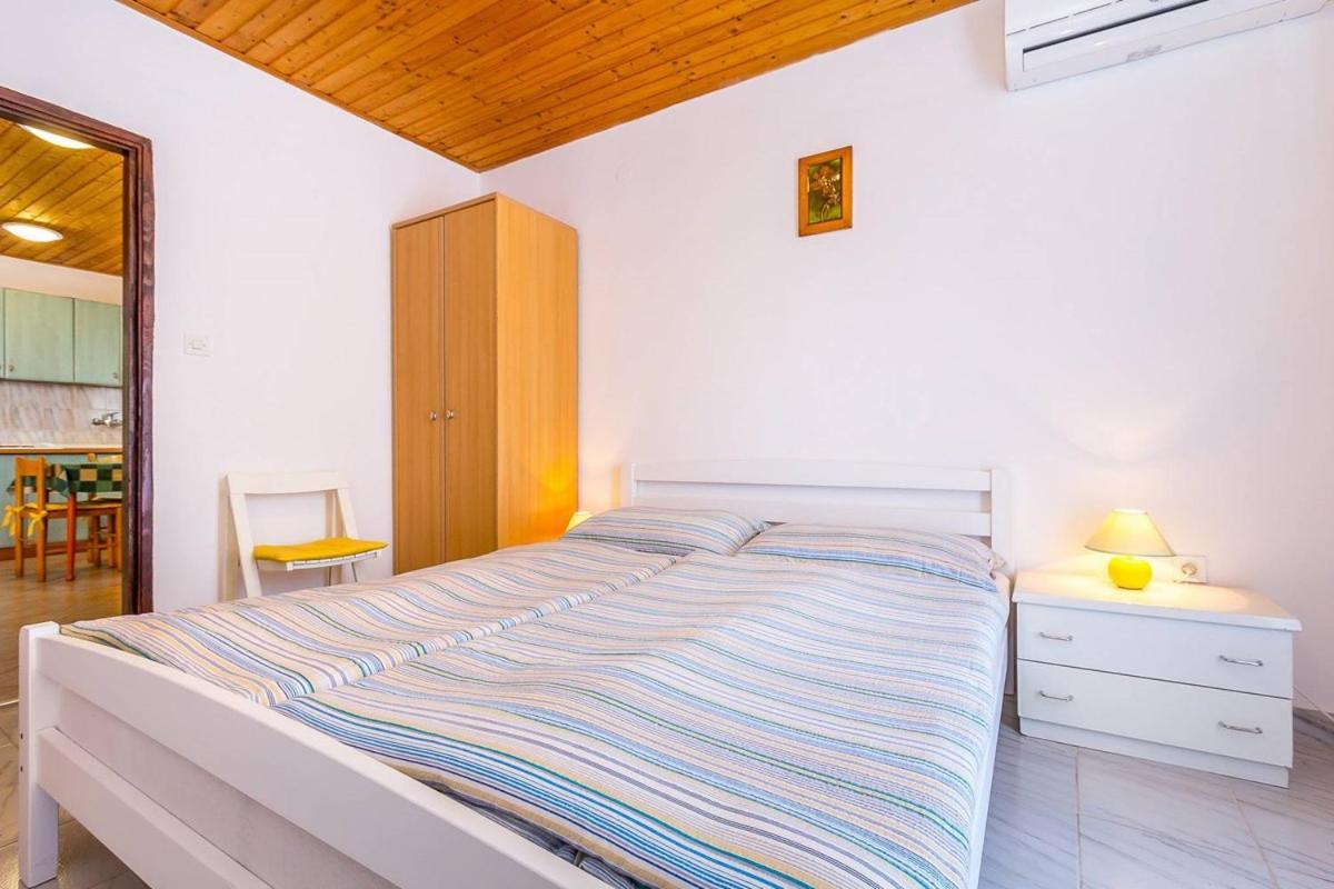 Apartments Dragica Valbandon Eksteriør bilde